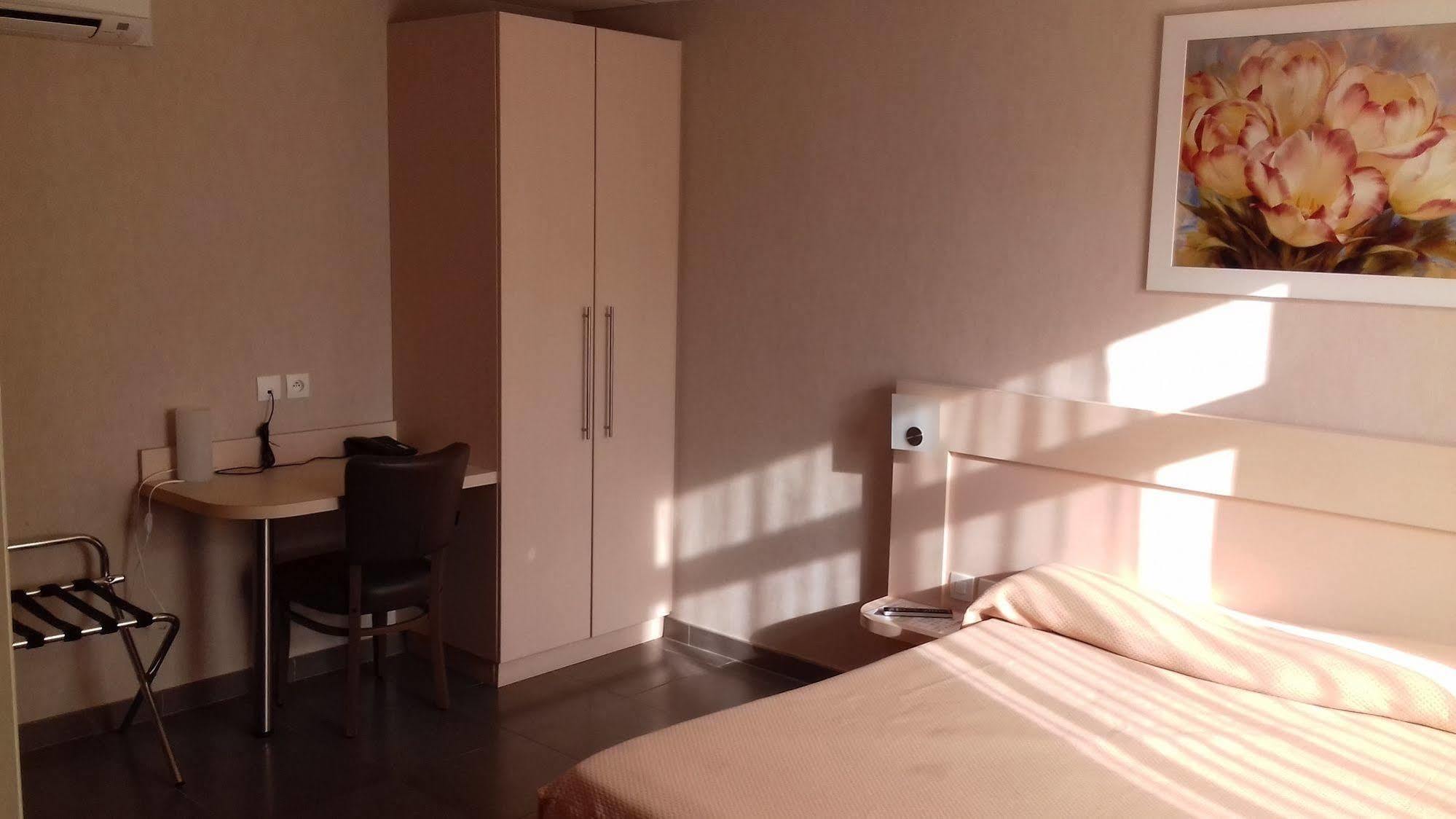 Le Logis De La Lys Otel Aire-sur-la-Lys Dış mekan fotoğraf