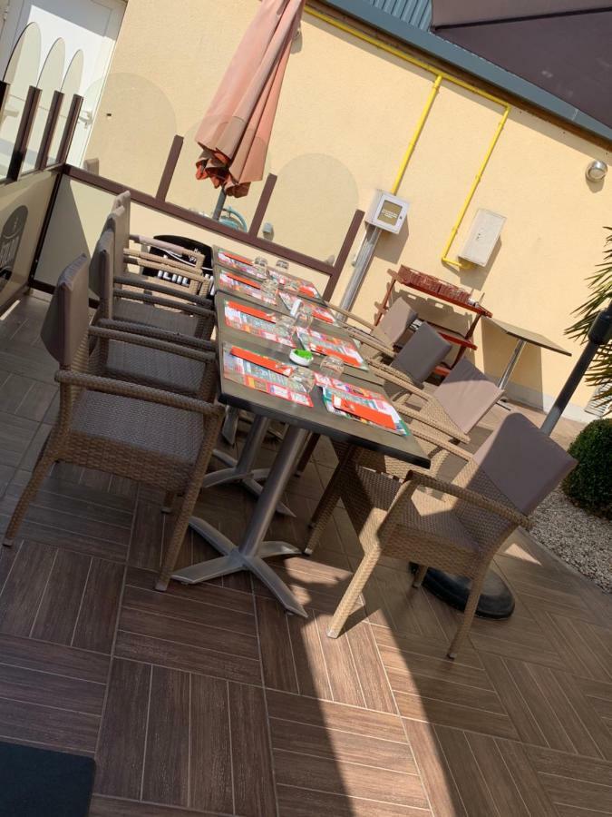 Le Logis De La Lys Otel Aire-sur-la-Lys Dış mekan fotoğraf