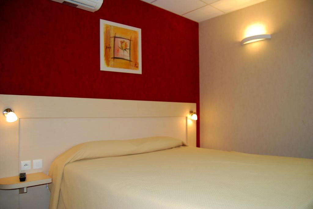 Le Logis De La Lys Otel Aire-sur-la-Lys Oda fotoğraf